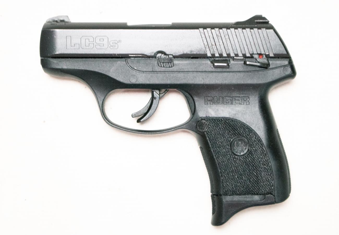 RUGER LC9S 9mm Police Trade-In Semi-Auto Pistol with Manual Safety